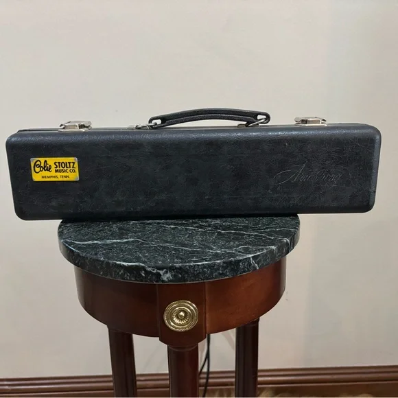 Armstrong Silver Flute with Black Case - Picture 6 of 12